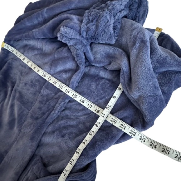NWT Carole Hochman Women's L Blue Plush Faux Fur Sleeved Belted Midi Wrap Robe - Picture 7 of 13